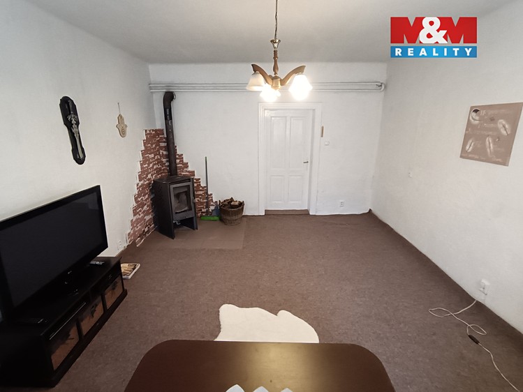 Prodej  rodinného domu 170 m², pozemek 1 347 m² - foto 4