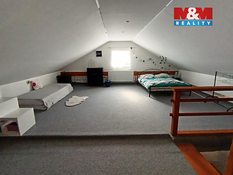 Prodej  rodinného domu 170 m², pozemek 1 347 m² - foto 8