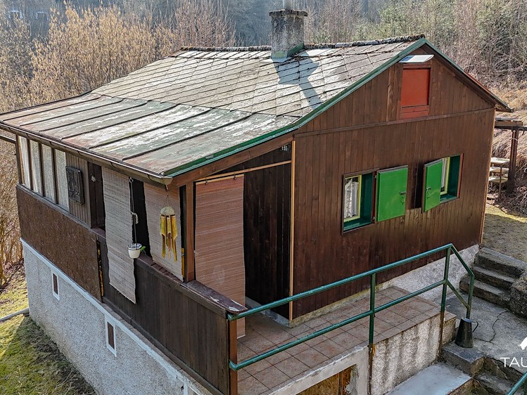 Prodej chaty 38 m², pozemek 270 m² - foto 1