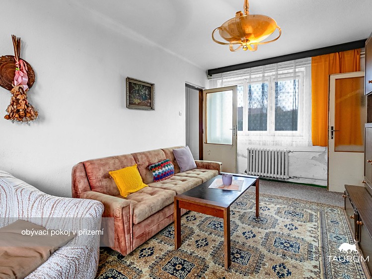 Prodej rodinného domu 289 m², pozemek 2 556 m² - foto 4