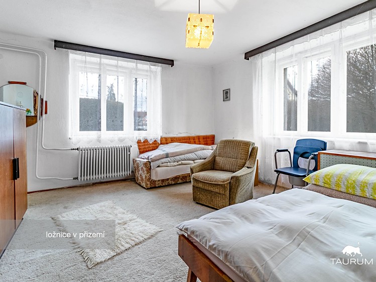 Prodej rodinného domu 289 m², pozemek 2 556 m² - foto 7