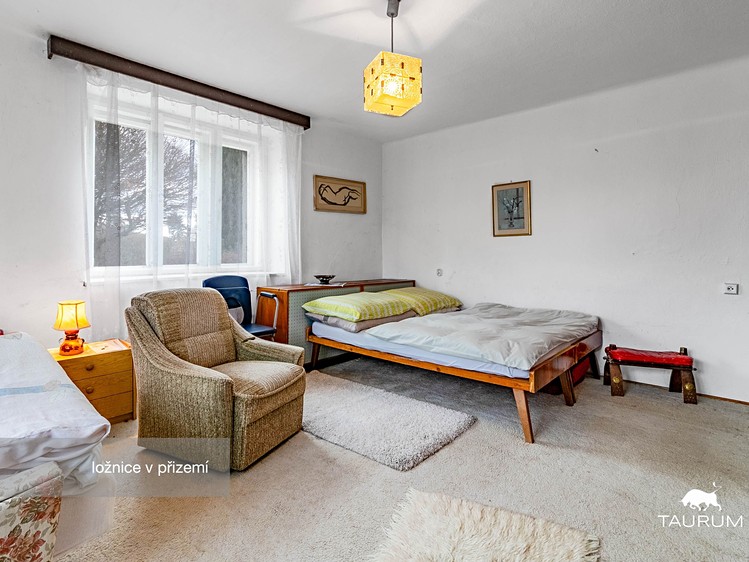 Prodej rodinného domu 289 m², pozemek 2 556 m² - foto 8