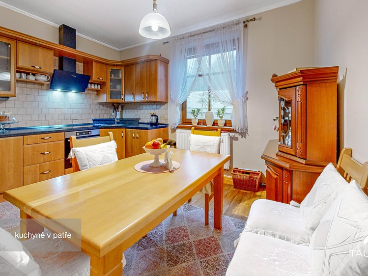 Prodej rodinného domu 591 m², pozemek 5 421 m² - foto 3