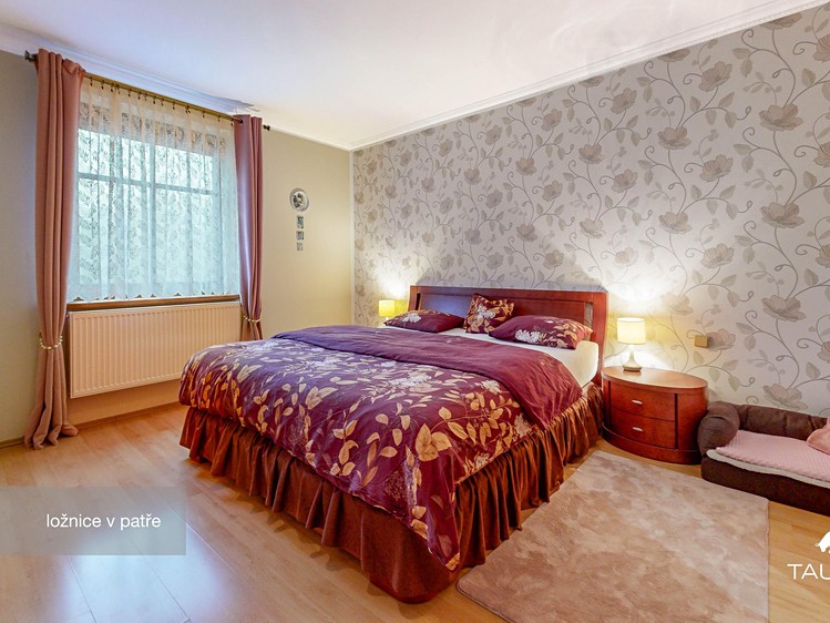 Prodej rodinného domu 591 m², pozemek 5 421 m² - foto 2