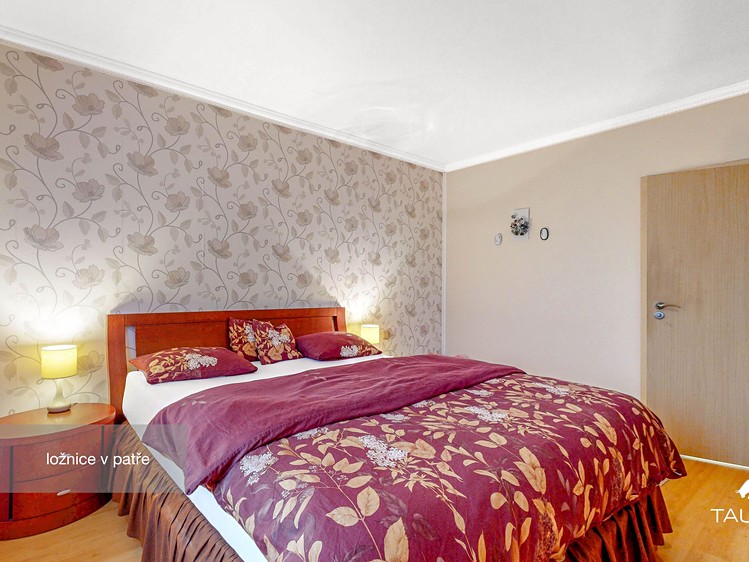 Prodej rodinného domu 591 m², pozemek 5 421 m² - foto 5