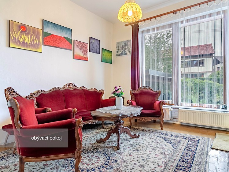 Prodej rodinného domu 342 m², pozemek 1 300 m² - foto 3
