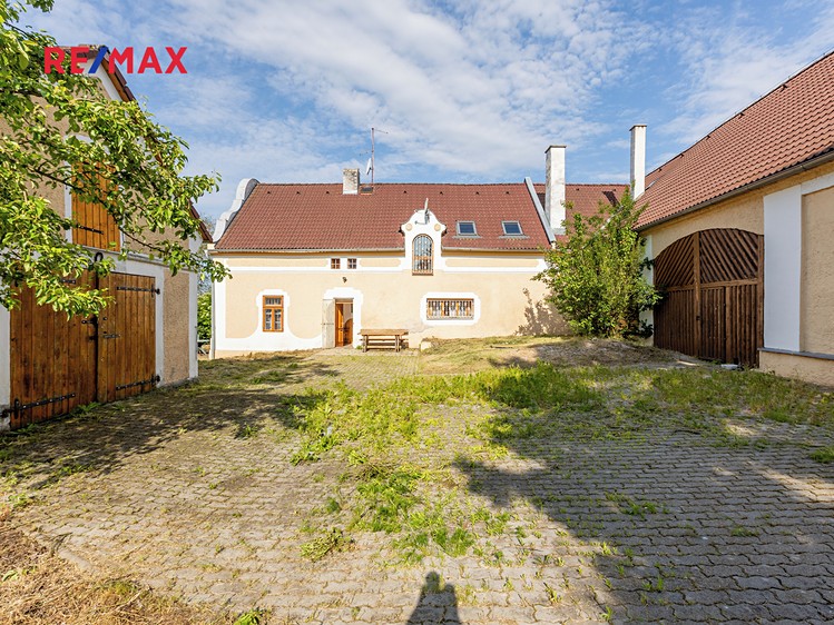 Prodej chalupy 359 m², pozemek 2 460 m² - foto 1