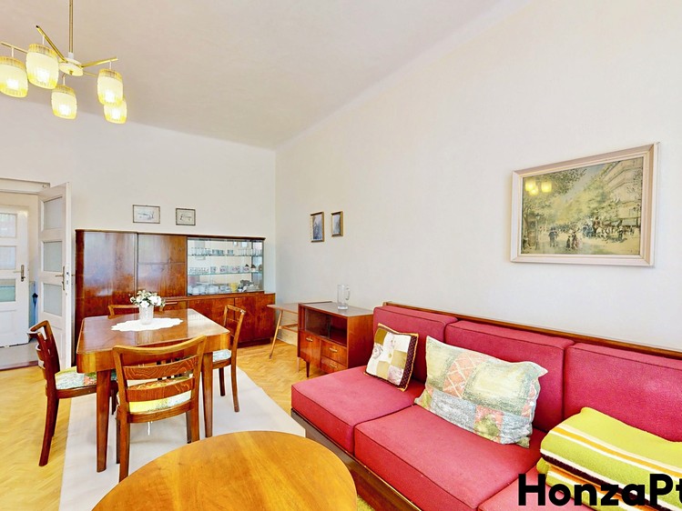 Prodej rodinného domu 403 m², pozemek 753 m² - foto 3