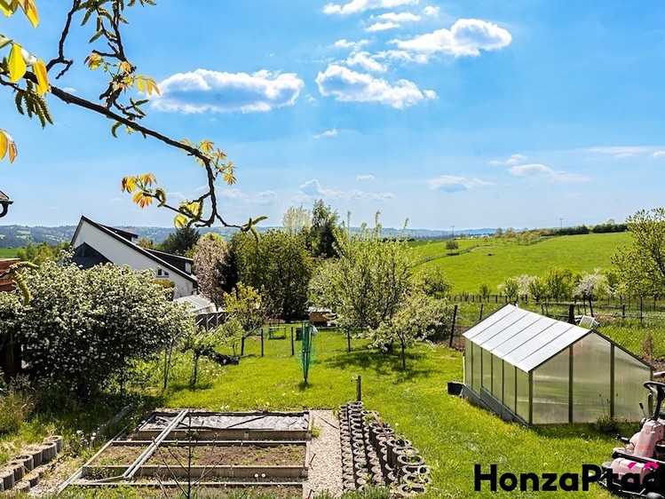 Prodej rodinného domu 159 m², pozemek 1 055 m² - foto 3