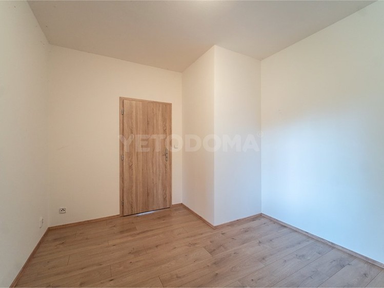 Prodej  rodinného domu 151 m², pozemek 679 m² - foto 7