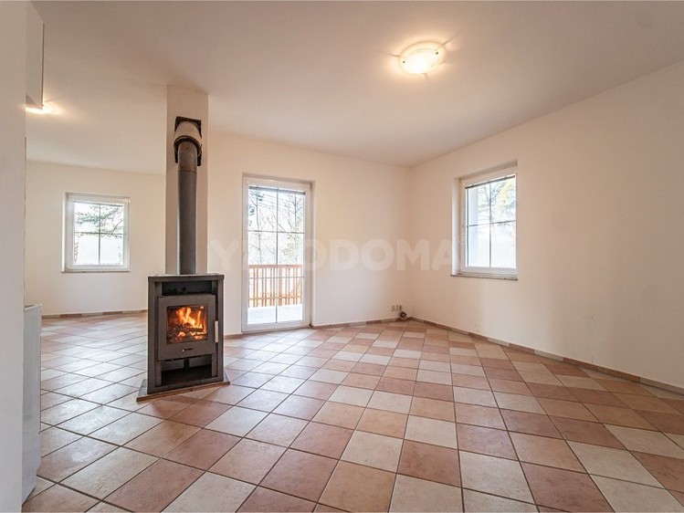 Prodej  rodinného domu 151 m², pozemek 679 m² - foto 5