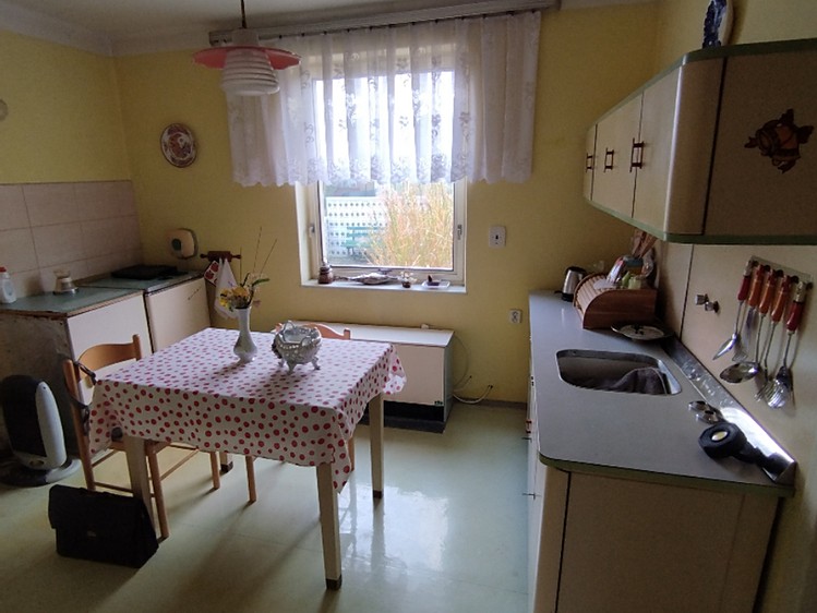 Prodej  rodinného domu 83 m², pozemek 1 196 m² - foto 4