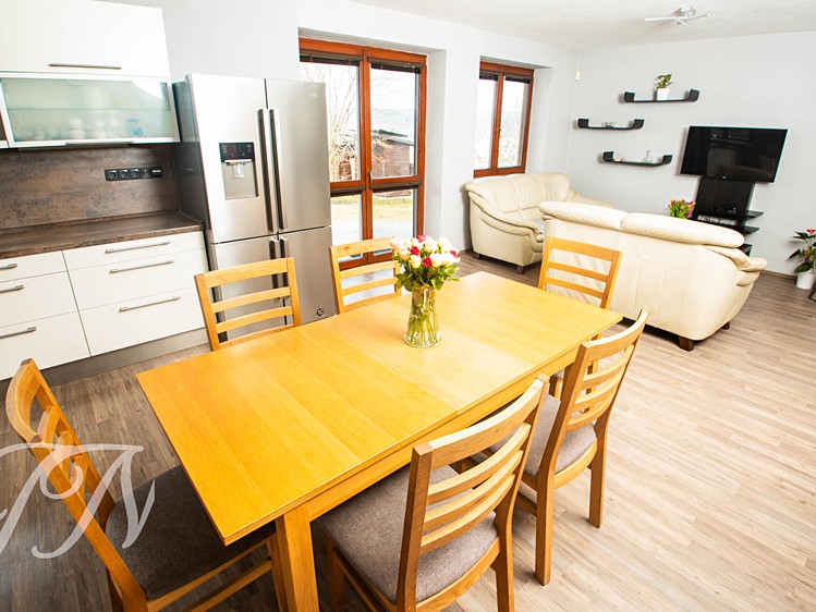 Prodej  rodinného domu 169 m², pozemek 903 m² - foto 4