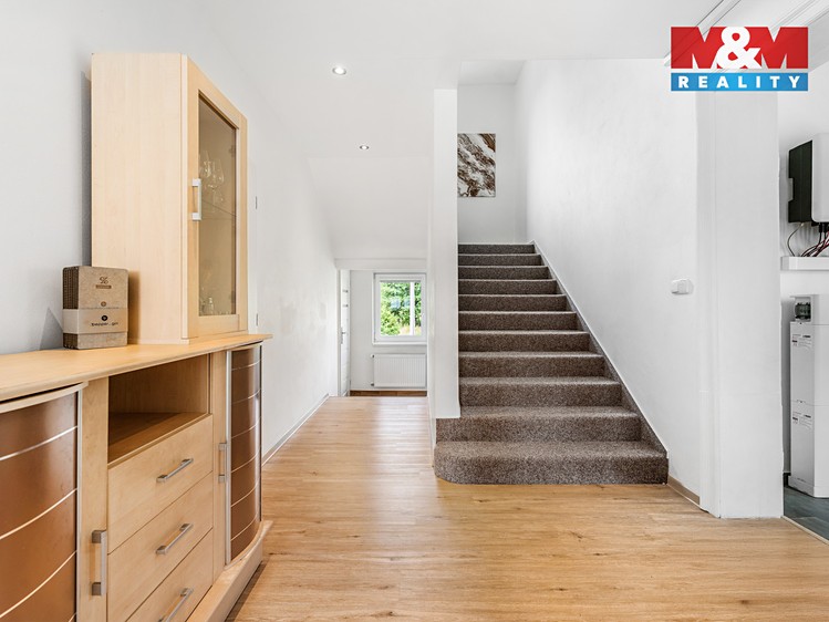 Prodej  rodinného domu 168 m², pozemek 1 159 m² - foto 6