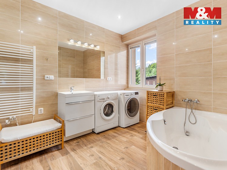 Prodej  rodinného domu 168 m², pozemek 1 159 m² - foto 5