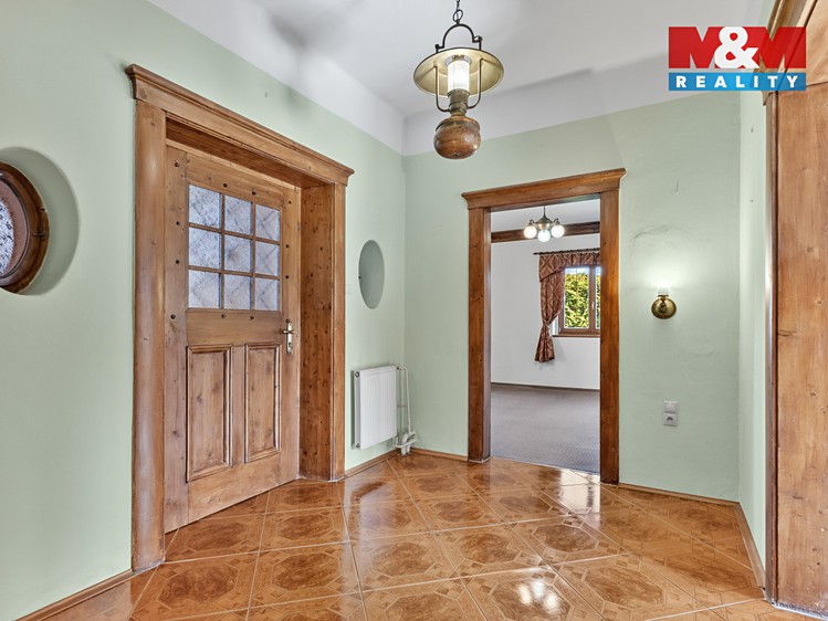 Prodej rodinného domu 180 m², pozemek 1 182 m² - foto 8