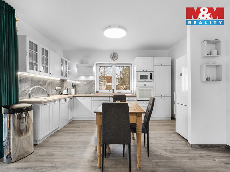 Prodej rodinného domu 92 m², pozemek 1 438 m² - foto 5