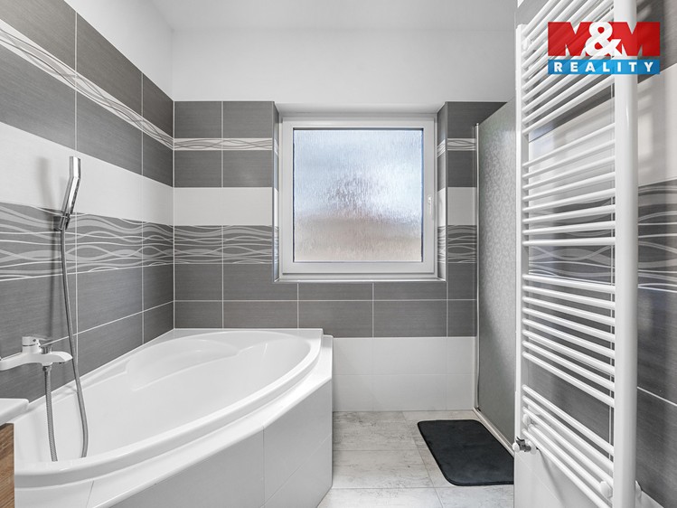 Prodej rodinného domu 92 m², pozemek 1 438 m² - foto 7