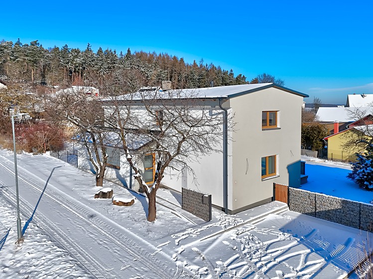 Prodej rodinného domu 144 m², pozemek 721 m² - foto 7