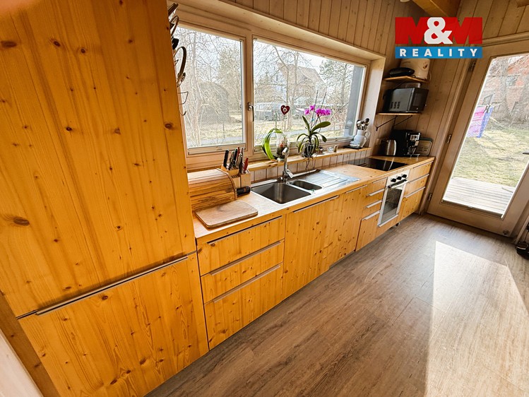 Prodej rodinného domu 100 m², pozemek 924 m² - foto 8