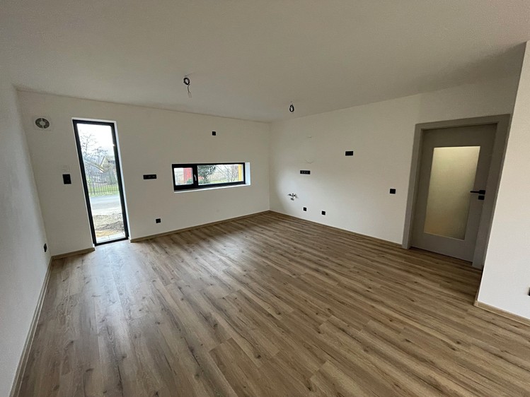 Prodej rodinného domu 127 m², pozemek 429 m² - foto 6