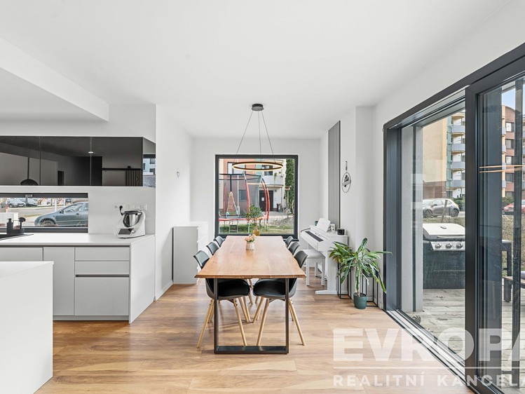 Prodej  rodinného domu 140 m², pozemek 309 m² - foto 7