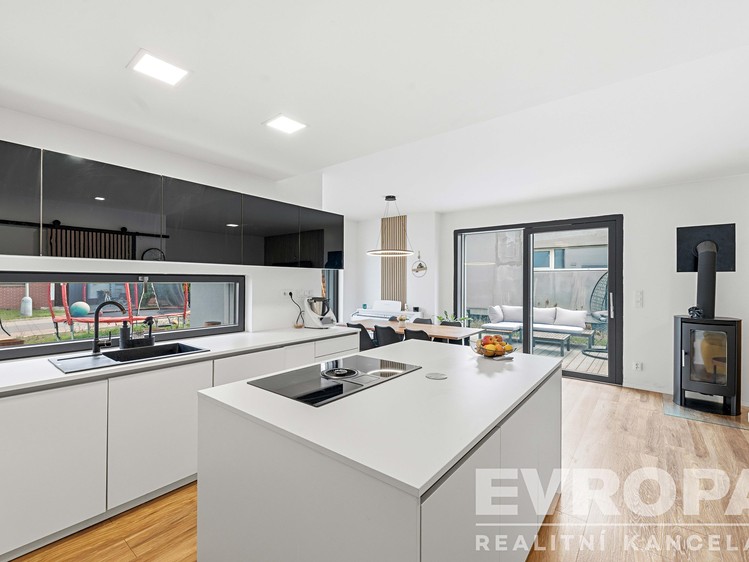 Prodej  rodinného domu 140 m², pozemek 309 m² - foto 5