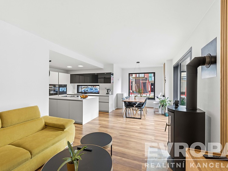 Prodej  rodinného domu 140 m², pozemek 309 m² - foto 6
