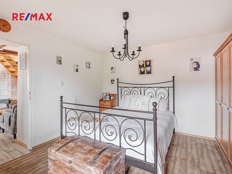Prodej rodinného domu 130 m², pozemek 334 m² - foto 3