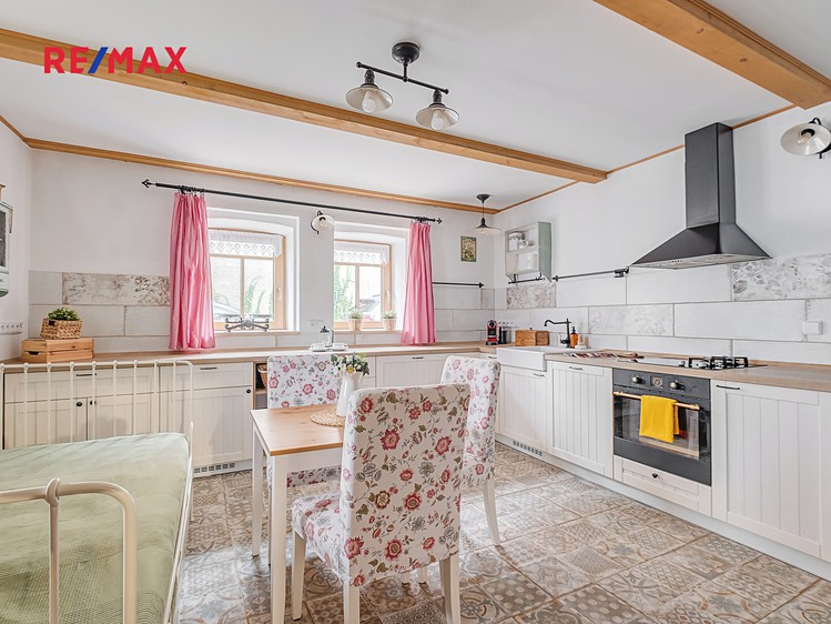 Prodej rodinného domu 130 m², pozemek 334 m² - foto 5