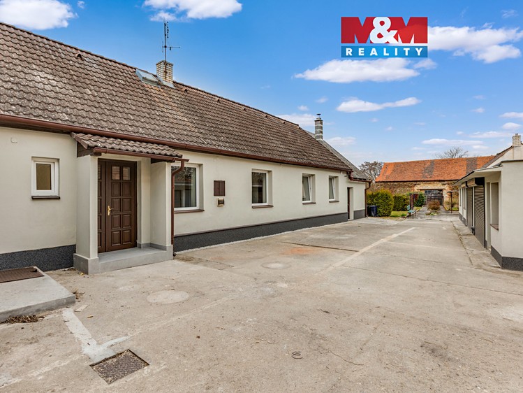 Prodej rodinného domu 90 m², pozemek 732 m² - foto 1