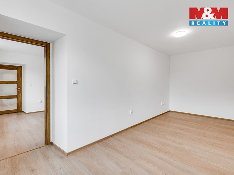 Prodej rodinného domu 90 m², pozemek 732 m² - foto 6
