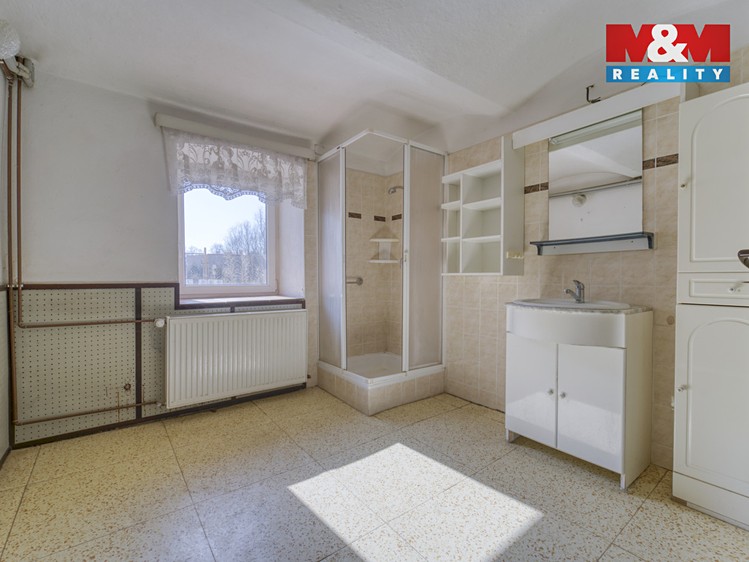 Prodej rodinného domu 131 m², pozemek 969 m² - foto 4