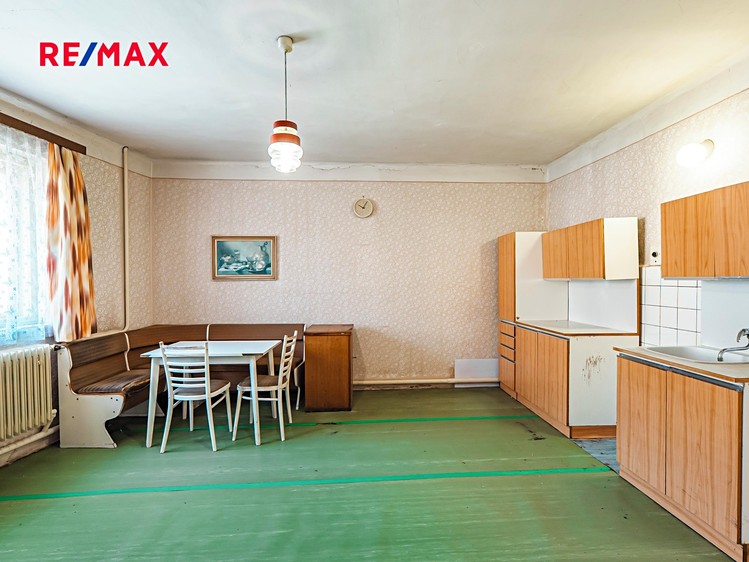 Prodej rodinného domu 162 m², pozemek 957 m² - foto 5
