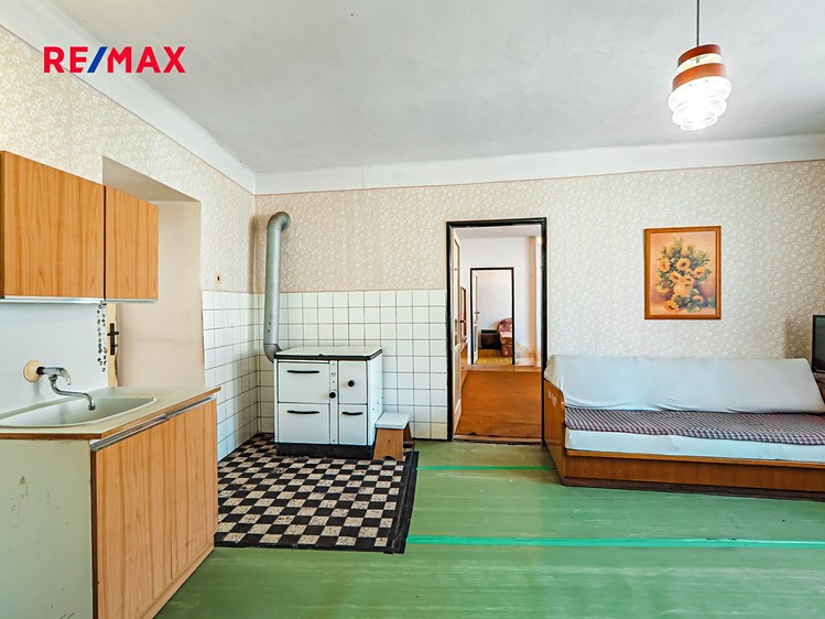 Prodej rodinného domu 162 m², pozemek 957 m² - foto 6