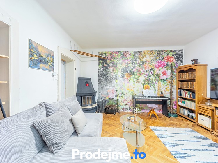Prodej vily 220 m², pozemek 949 m² - foto 6