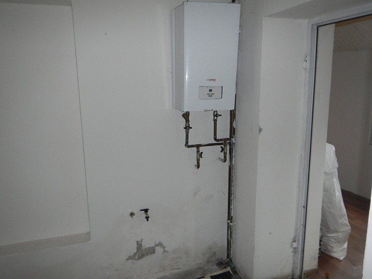 Prodej rodinného domu 299 m², pozemek 593 m² - foto 8