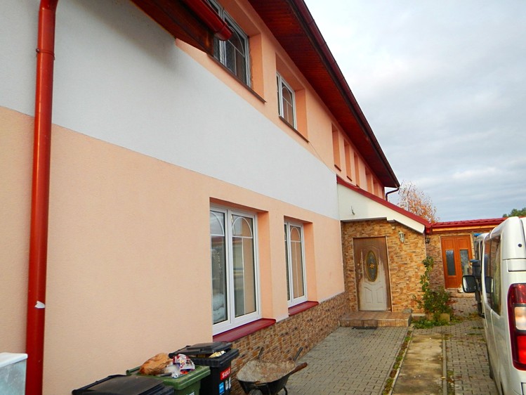 Prodej rodinného domu 299 m², pozemek 593 m² - foto 5