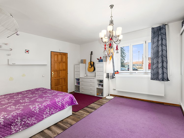 Prodej rodinného domu 180 m², pozemek 812 m² - foto 5