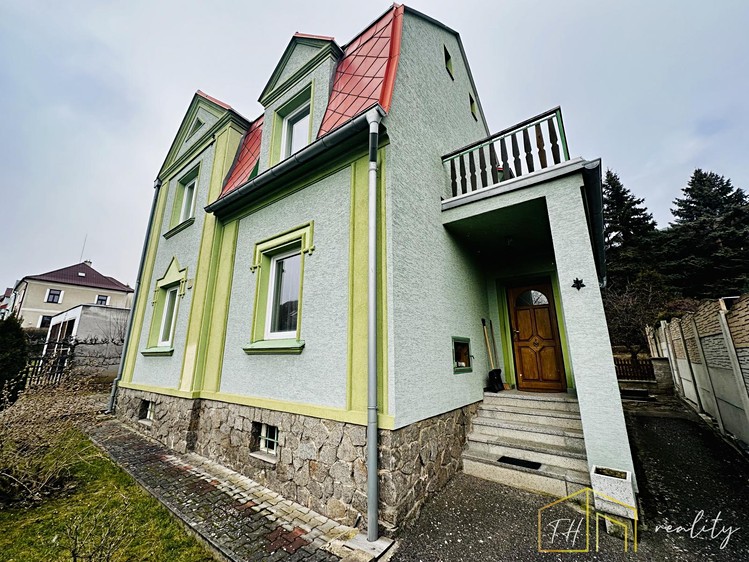 Prodej rodinného domu 140 m², pozemek 522 m² - foto 2