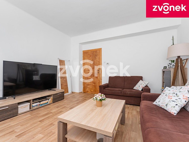 Prodej rodinného domu 214 m², pozemek 449 m² - foto 4