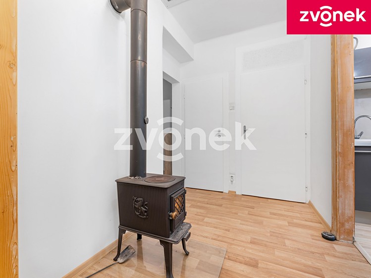 Prodej rodinného domu 214 m², pozemek 449 m² - foto 8