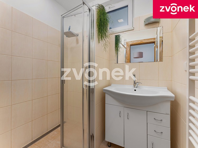 Prodej rodinného domu 214 m², pozemek 449 m² - foto 7