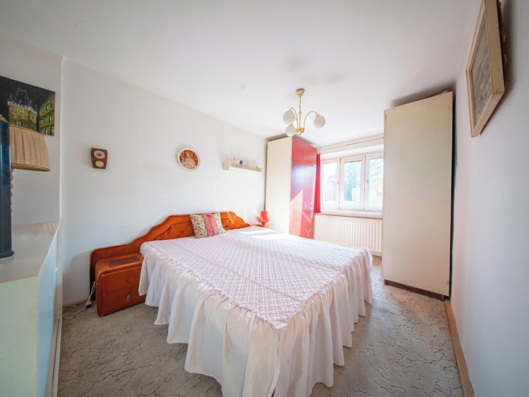 Prodej rodinného domu 260 m², pozemek 151 m² - foto 5