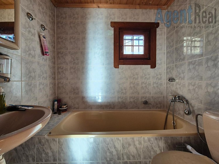 Prodej chaty 126 m², pozemek 2 495 m² - foto 7