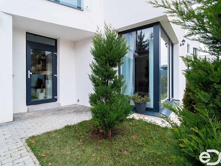 Prodej rodinného domu 141 m², pozemek 308 m² - foto 3