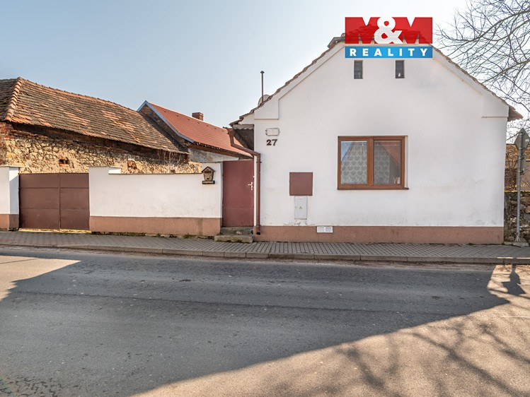 Prodej rodinného domu 122 m², pozemek 230 m² - foto 1