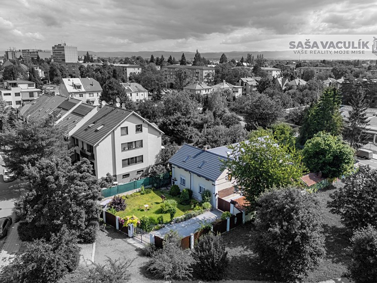 Prodej rodinného domu 147 m², pozemek 1 028 m² - foto 4