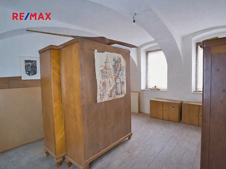 Prodej rodinného domu 250 m², pozemek 549 m² - foto 8
