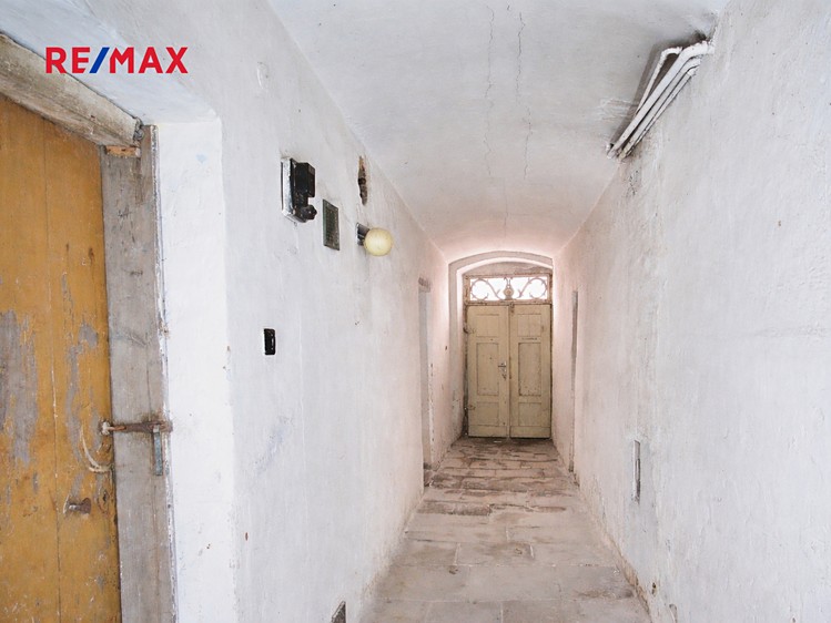 Prodej rodinného domu 250 m², pozemek 549 m² - foto 6